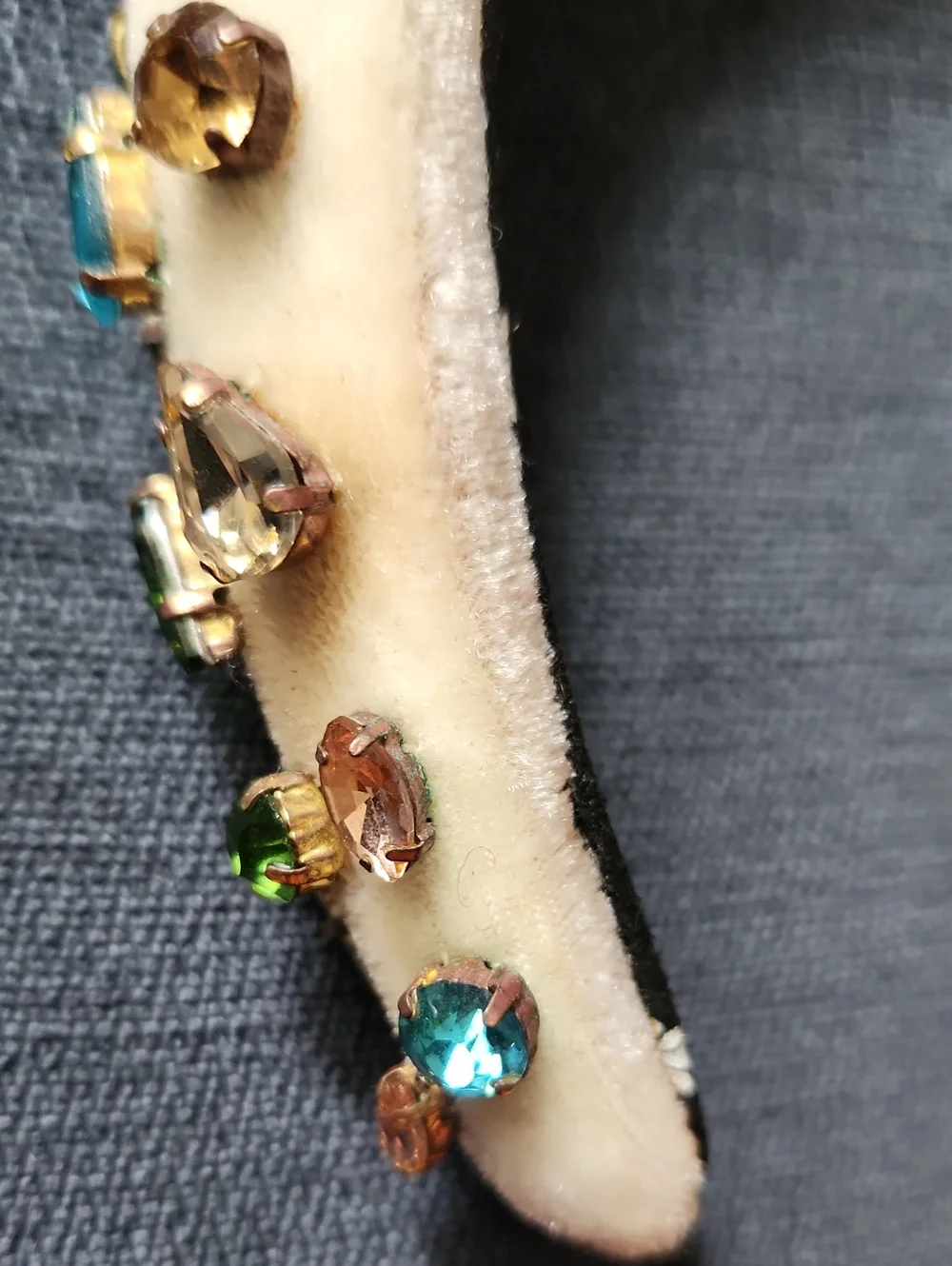 Lele Sadoughi Embellished White Padded Velvet Headband with Multicolor Gems